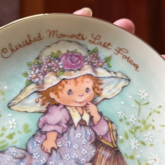 Avon 1981 Small Mother’s Day Cherished Moments Plate With Stand - Picture 2 of 14